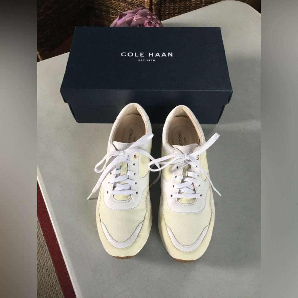 COLE HAAN WOMEN GRANDPRO SNEAKERS